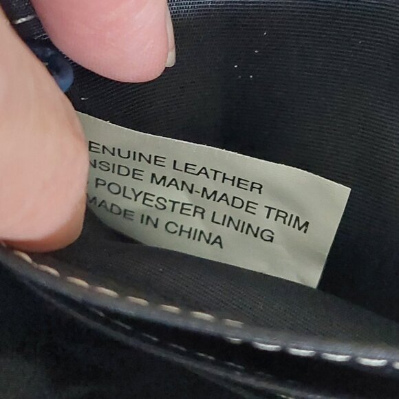 New Tignanello Genuine Blue Leather Zip-around Wallet - Picture 11 of 16